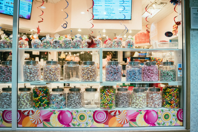 Alabama Woman Catches Husband Allegedly Cheating After Candy Store Posts Photo With Mistress