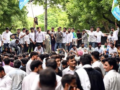 Delhi Police defends use of force at 'Chalo Sansad' protest, says agitation 'hijacked' by 'history-sheeters'