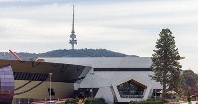 Museum locked down as police arrest three teens after alleged stolen car chase