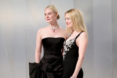 Dakota and Elle Fanning Put Their Own Spin on Hamptons Summer Style in Chloé and Miu Miu