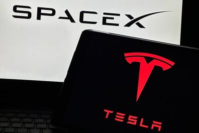Former Tesla President Says Roadster Demo Could Be a ‘Not-So-Hidden Attempt’ to Knit TSLA and SPCX Together: ‘Probably Sooner Rather Than Later’