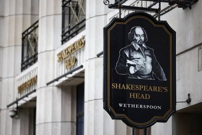 Wetherspoons bans people from using phone speakers in all 792 pubs