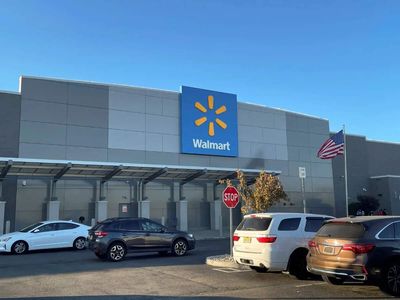 Walmart turns to advertising as sales growth slows