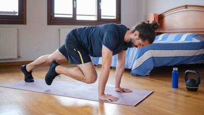A personal trainer recommends this two-move bodyweight workout for beginners who want to build strength and get fit