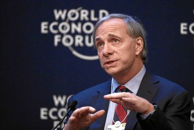Ray Dalio's Bridgewater Dumps Nvidia, Apple and Amazon: Buys Into Oil and Energy