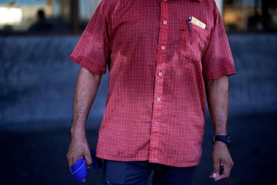 What to wear to stay cool during a heatwave, according to experts