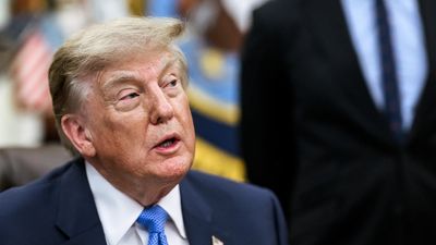 ‘Be quiet’: Donald Trump publicly humiliates CNN reporter Kristen Holmes as White House delivers an extraordinary response