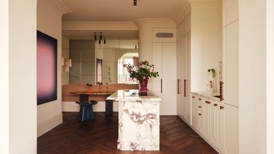 Why Extroverts and Introverts Tend to Choose Totally Different Paint Colors for Their Walls, According to Color Experts