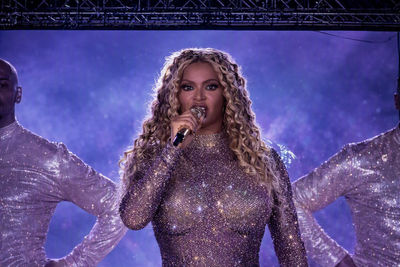 Beyoncé's Second Resurfaced Video Fuels Fan Theory: 'Someone Is Pushing the "Sabotage" Button Hard'