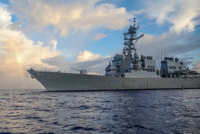 US Navy destroyer with 300 sailors aboard broke down for four days in the Pacific