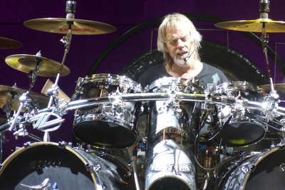 ZZ Top Drummer Frank Beard Dies Aged 77 Prompting Heartbreaking Final Tribute From Bandmates
