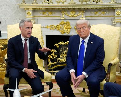 Trump pauses Canada tariffs threat, and hints at revival of Keystone XL pipeline