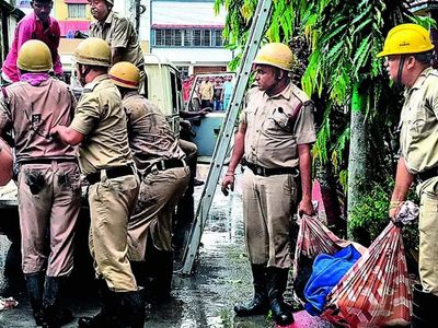 Kolkata hotel fire: 9 dead, several injured in massive blaze at Mirza Ghalib Street