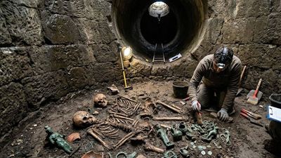 A 2,500-year-old sacred well in Italy hid bronze offerings and two human skeletons from an ancient Etruscan ritual