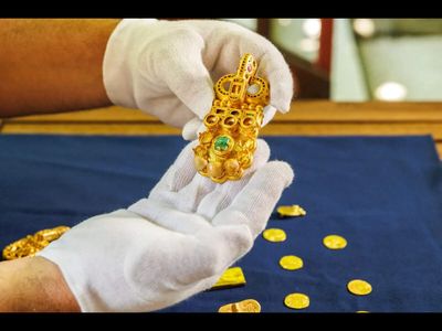 A Byzantine royal ship sank off Croatia in the 7th century, 1300 years later it was discovered with 600 grams of gold including a gold ring linked to emperor Heraclius