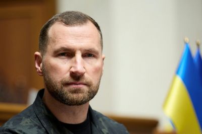 Ukraine MPs approve new defence minister after divisive reshuffle