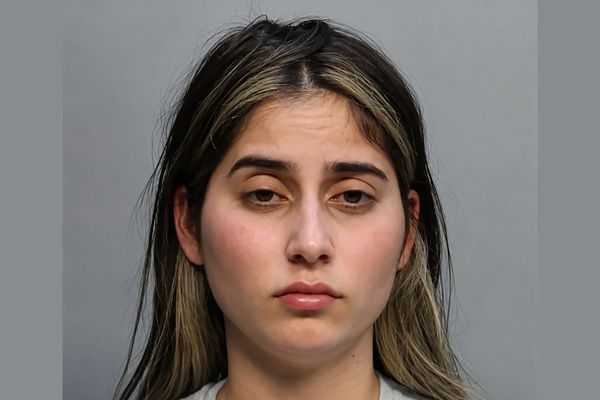Florida Mum Charged With Arson After Disturbing Video Shows Her Pouring Hot Wax on Kids Before Setting Kitchen Fire