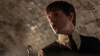 People Are Freaking Out About The Beatles Actors' Paparazzi Photos In The New Movies (But I'm Not)