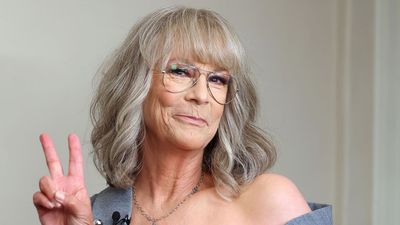 Like It or Not, Jamie Lee Curtis's '70s Living Room Shows Why the Patterned Sofa Is the Retro Staple That Won't Stop Coming Back