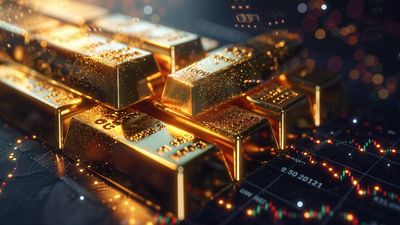Gold rebounds above Rs 1.58 lakh/10 grams as US bond yields decline. What lies ahead?