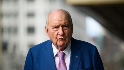 Accuser says Jones 'a lot nicer' after alleged groping