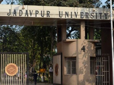 Members of ABVP, Left-leaning student unions clash on Jadavpur University campus