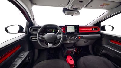 Renault Refuses To Kill Physical Buttons, Even If They Cost More