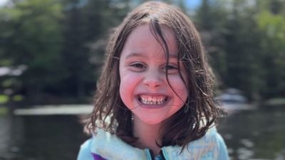 6yo New Jersey child dies 4 days after she and siblings started playing with badminton racket at rental cottage. Now her parents are suing