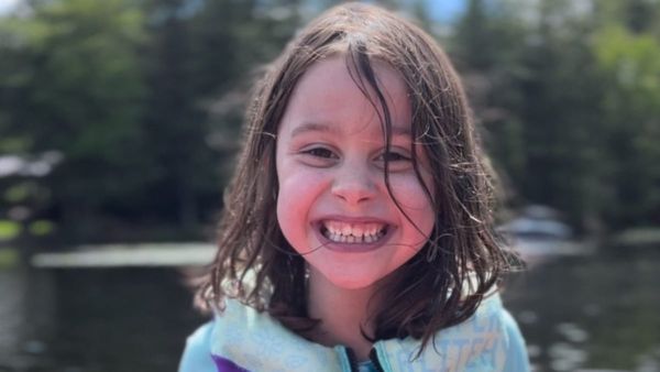 6yo New Jersey child dies 4 days after she and siblings started playing with badminton racket at rental cottage. Now her parents are suing