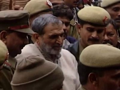 Sajjan Kumar had high blood pressure, Parkinsons: Safdarjung Hospital says ex-Cong MP "brought in with altered sensorium, couldn't be saved"