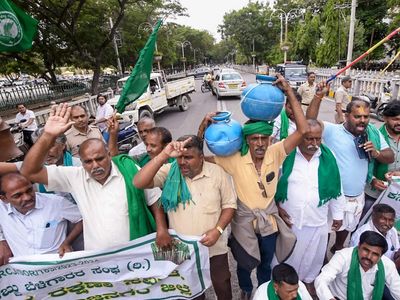 Cauvery water row: Protests intensify in Mandya over Tamil Nadu release
