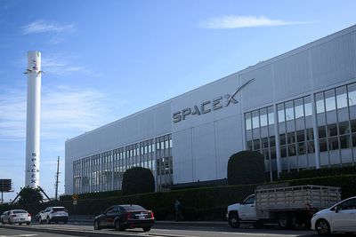 SpaceX Stock Falls Back Below IPO Price As 319 Million More Shares Hit The Market
