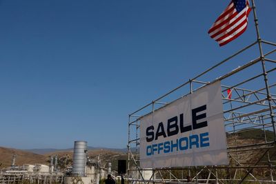 Controversial California oil pipeline can continue to operate, judge rules