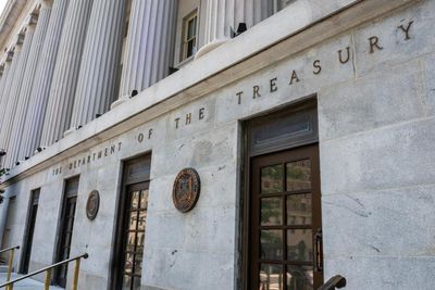 US places sanctions on 10 people over alleged Hezbollah cash-smuggling ring