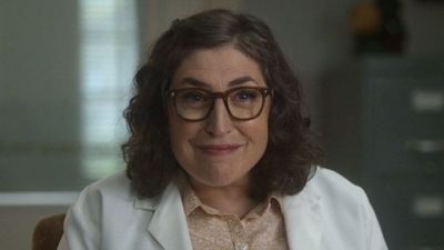 Mayim Bialik On Big Bang Theory Co-Stars She Talks To The Most, And Her Unexpected Spinoff Reunion