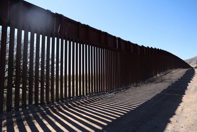 Rise in migrant deaths as 19 bodies found along Arizona border last month