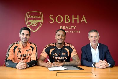 Arsenal announce £55m Ezri Konsa signing