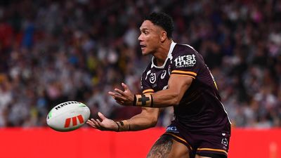 Broncos fullback focusing on future amid 'tough' past