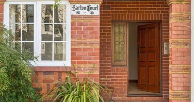 Step inside Canberra's oldest apartment, a rare 1930's time capsule
