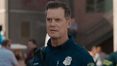Why Peter Krause Jumped From 9-1-1 To ... Another First Responder Series
