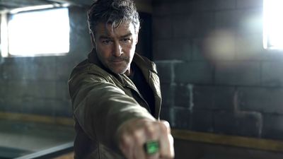 Lanterns Cast Jokes About What They’d Use The Power Ring For