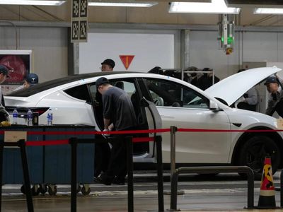 Tesla, eight other automakers recall record 4.3 million vehicles in China