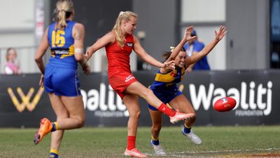 Teenager kicks five as Suns stun Eagles in AFLW upset