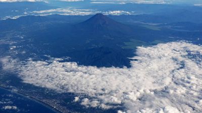 Father leaves 7-year-old alone at 2,000 m on Mount Fuji after he complains of being tired