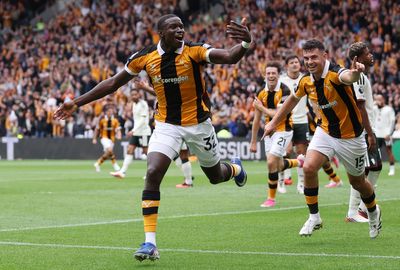 Hull 2-0 Manchester United: Michael Carrick stunned as Tigers make statement Premier League return