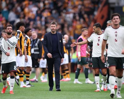 Carrick tells Manchester United to keep calm and carry on after Hull humbling