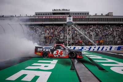 Layne Riggs wins NASCAR Truck New Hampshire race amid nail-bitting Chase battle