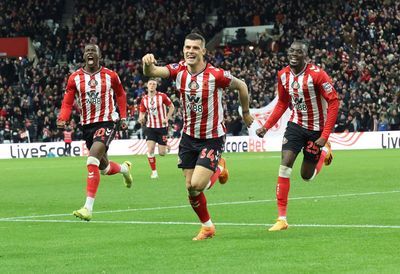 “You can smell success in the air” Peter Reid managed Sunderland to two 7th-place at the Stadium of Light. The Black Cats’ joint-highest finish for 71 year last season has them reaching for the passports for the first time since 1973