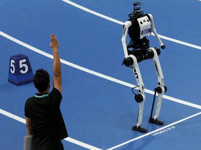 Chinese humanoid robot beats Usain Bolt's 100m record at Beijing games