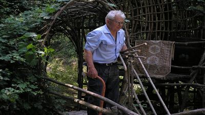 In 1980, a Spanish factory worker began weaving riverside saplings together; by 2001, they formed a roughly 1.5-kilometre labyrinth beneath seven 100-foot towers